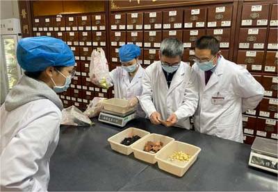 中医解析阴茎癌病因：湿热、瘀毒与正气的博弈